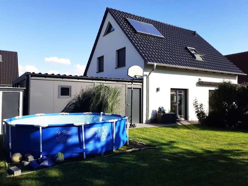 Haus zum Kaufen in Wolfenbüttel Salzdahlum 585.000 € 140 m²