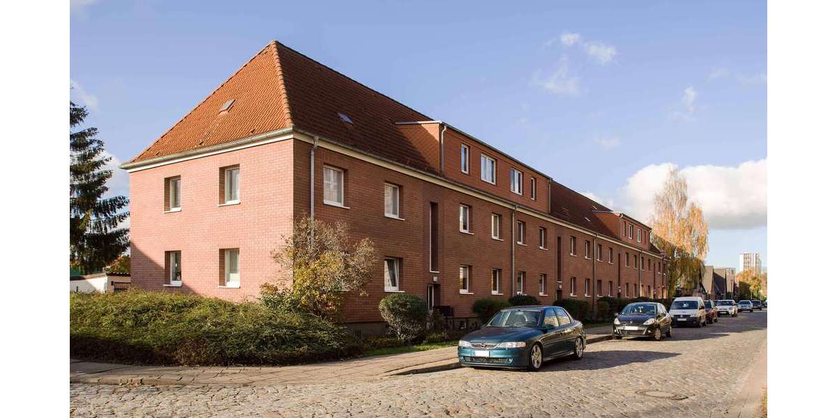Etagenwohnung Neubrandenburg Datzeberg - 3 Zimmer, 50 m&sup2;, 311&euro; | Angebot:26440338