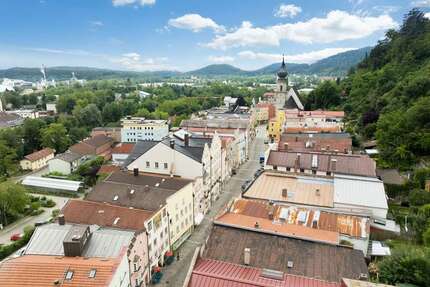 Haus Trostberg - 10 Zimmer, 200 m&sup2;, 580.000&euro; | Angebot:22355520