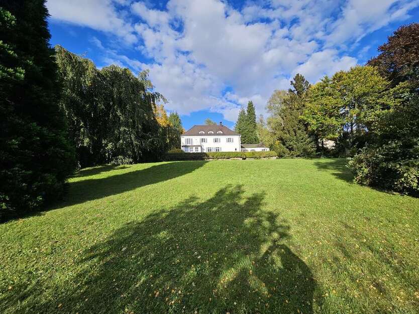 Haus zum Kaufen in Villingen-Schwenningen 2.680.000 € 482 m²
