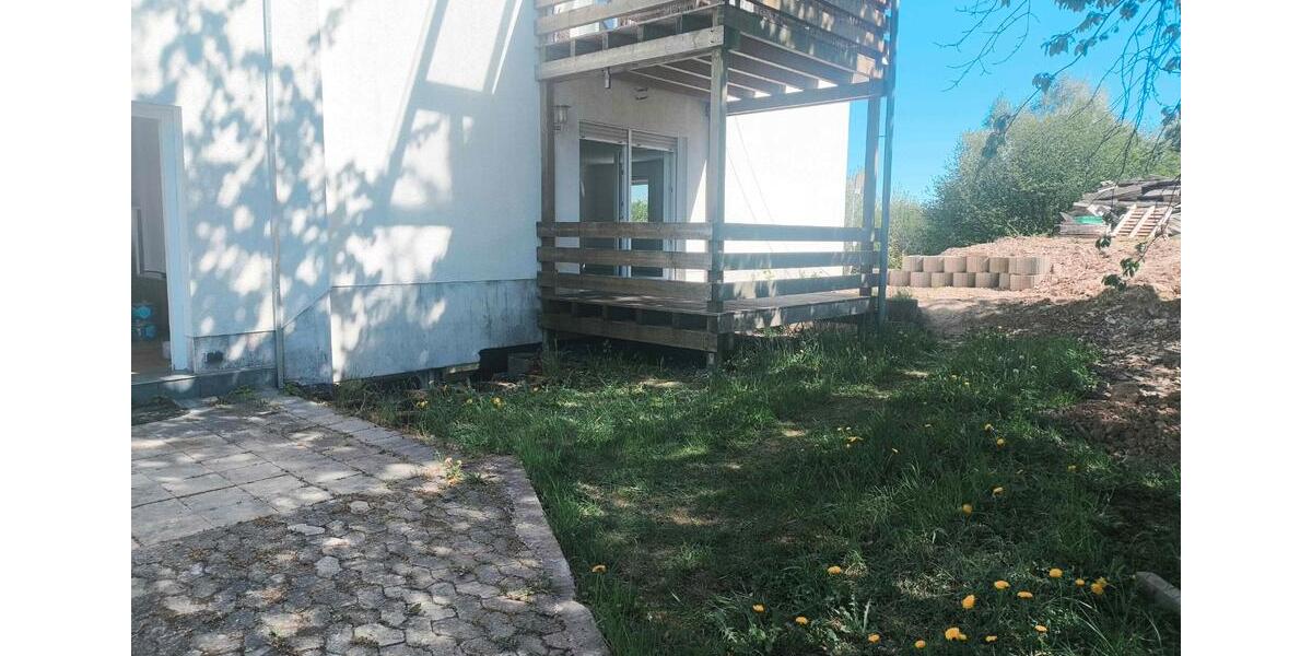 Terrassenwohnung Bergneustadt - 3 Zimmer, 114 m&sup2;, 1.100&euro; | Angebot:26384282