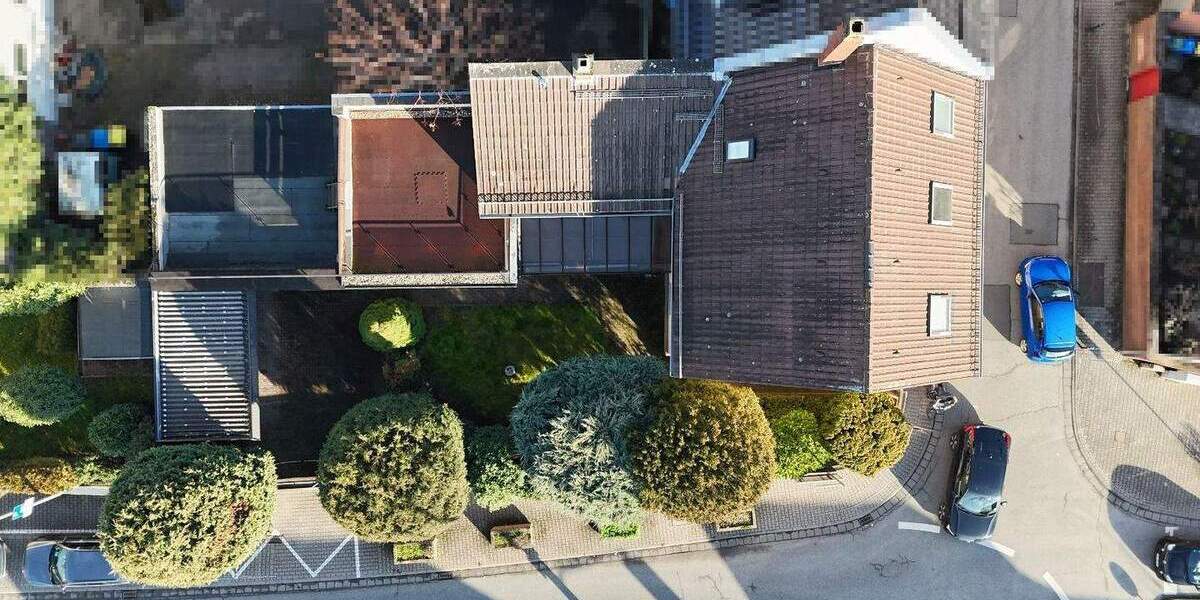 Einfamilienhaus Bischofsheim - 8 Zimmer, 170 m&sup2;, 598.000&euro; | Angebot:25703570