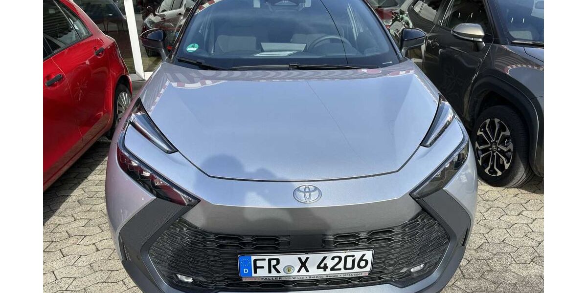 Toyota C-HR 6.000 km 32.290 € Bad Krozingen 79189