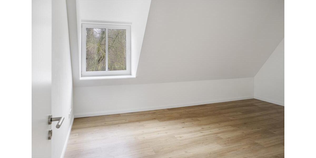 Reihenhaus Rieseby - 6 Zimmer, 200 m&sup2;, 2.100&euro; | Angebot:26230275