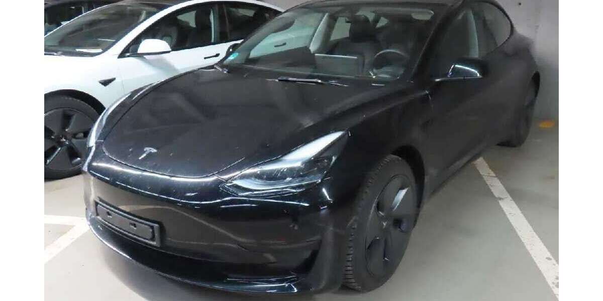 Tesla Model 3 52.742 km 25.450 &euro; Barchfeld Immelborn 36456
