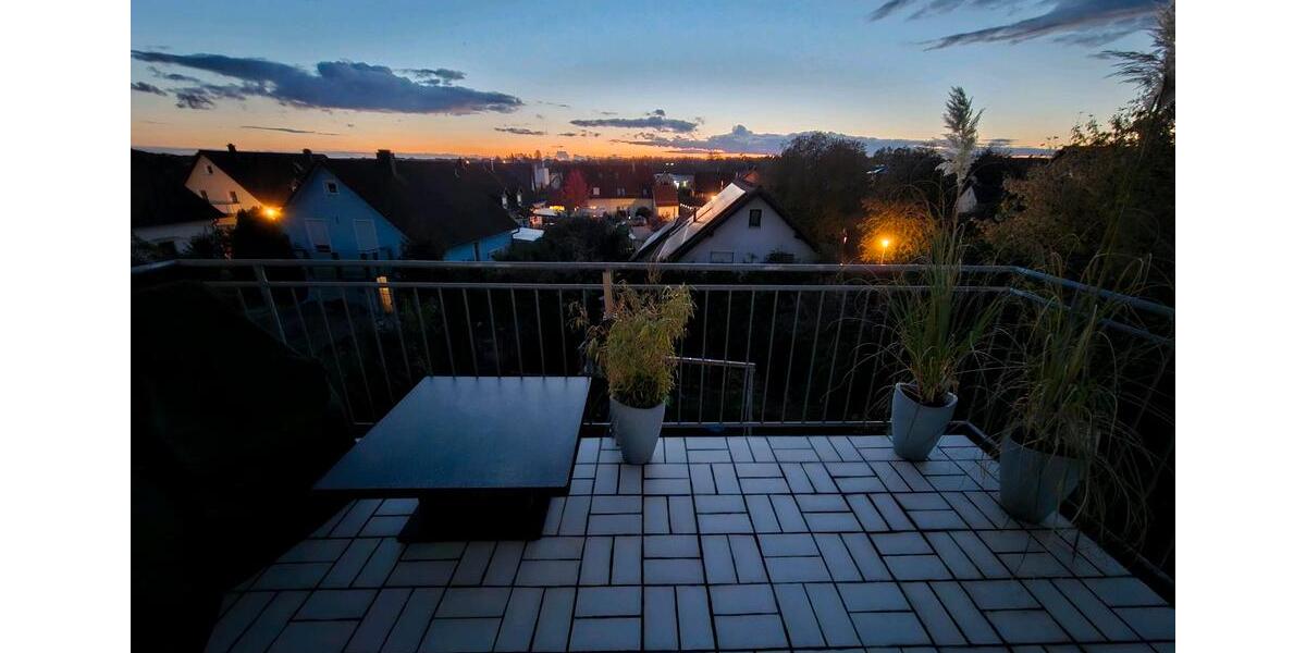 4-Zi-W 91m²,EBK,Dachter.Balkon, priv. Garten, Garage 4 zimmer