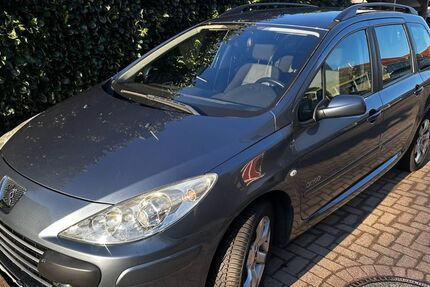 Peugeot 307 180.684 km 3.699 &euro; Pinneberg 25421