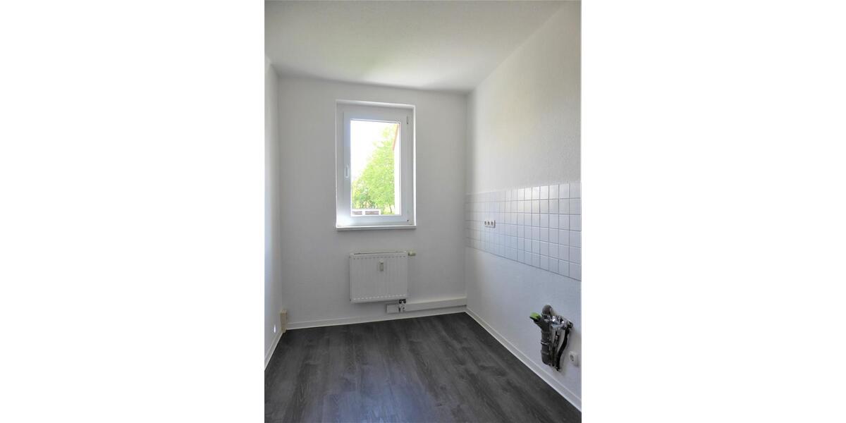 Erdgeschoßwohnung Bad Lauchstädt - 2 Zimmer, 43 m&sup2;, 289&euro; | Angebot:26252572