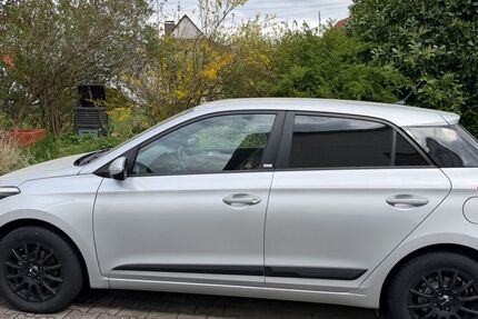 Hyundai i20 108.000 km 9.500 &euro; Friedberg 86316