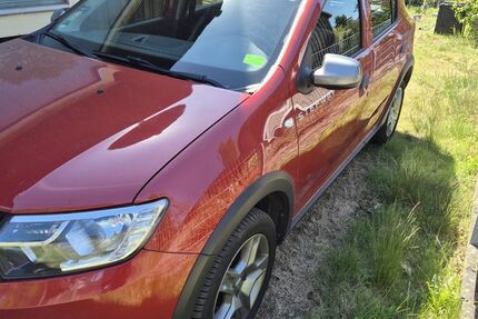 Dacia Sandero 60.000 km 9.900 &euro; Berlin 14089