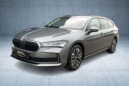 Skoda Superb 9.900 km 45.370 &euro; Regensburg 93049