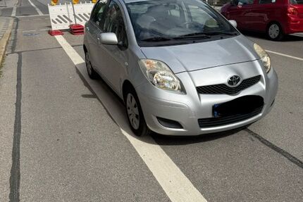 Toyota Yaris 110.000 km 3.299 &euro; München 81379