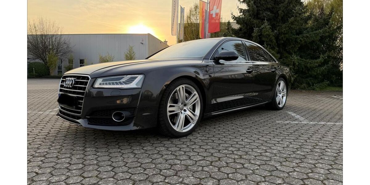 Audi A8 158.000 km 29.999 &euro; Troisdorf 53842