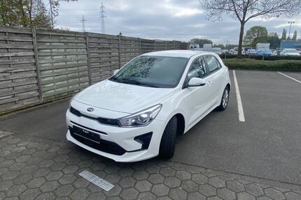 Kia Rio 87.000 km 9.990 &euro; Rheine 48432