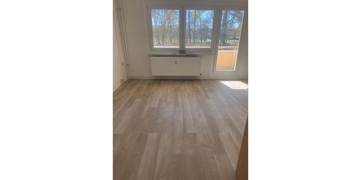 Etagenwohnung Torgelow - 3 Zimmer, 63 m&sup2;, 320&euro; | Angebot:26456347