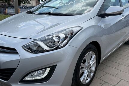 Hyundai i30 115.170 km 7.499 &euro; Fürth 90763