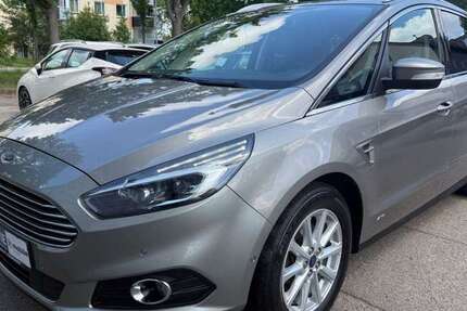 Ford S-Max 121.869 km 9.900 &euro; München 81243