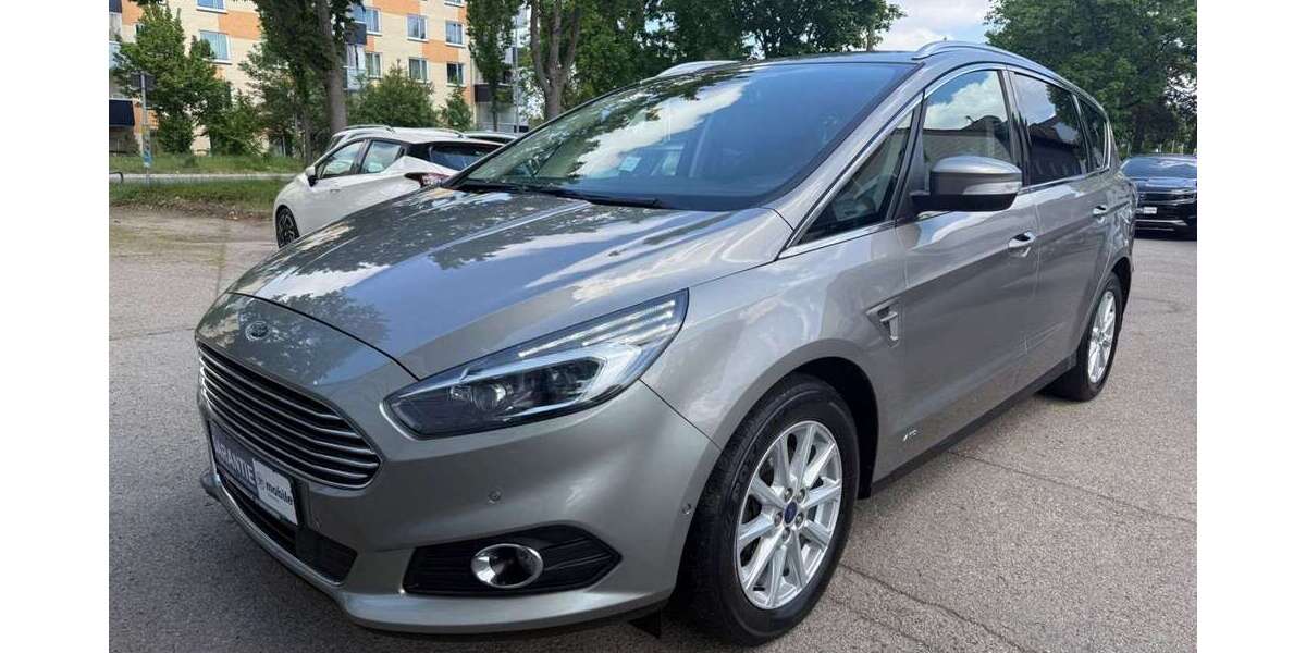Ford S-Max 121.869 km 9.900 &euro; München 81243