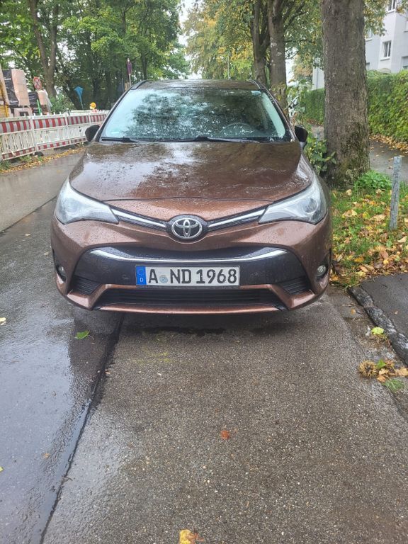 Toyota Avensis 170.000 km 9.500 € Augsburg 86169