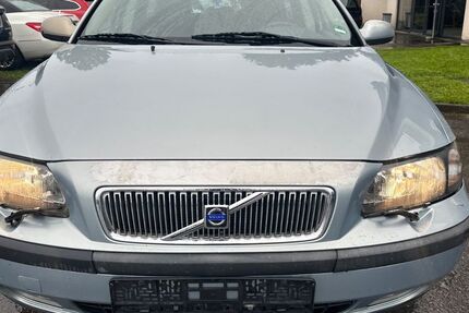 Volvo V70 255.000 km 1.990 &euro; Meckenbeuren 88074