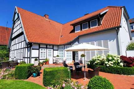 Haus zum Kaufen in Bad Essen 995.000 € 262.56 m² 8 zimmer