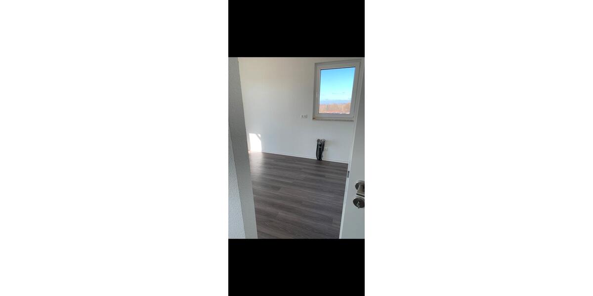 Etagenwohnung Wulkenzin - 3 Zimmer, 75 m&sup2;, 529&euro; | Angebot:26252686