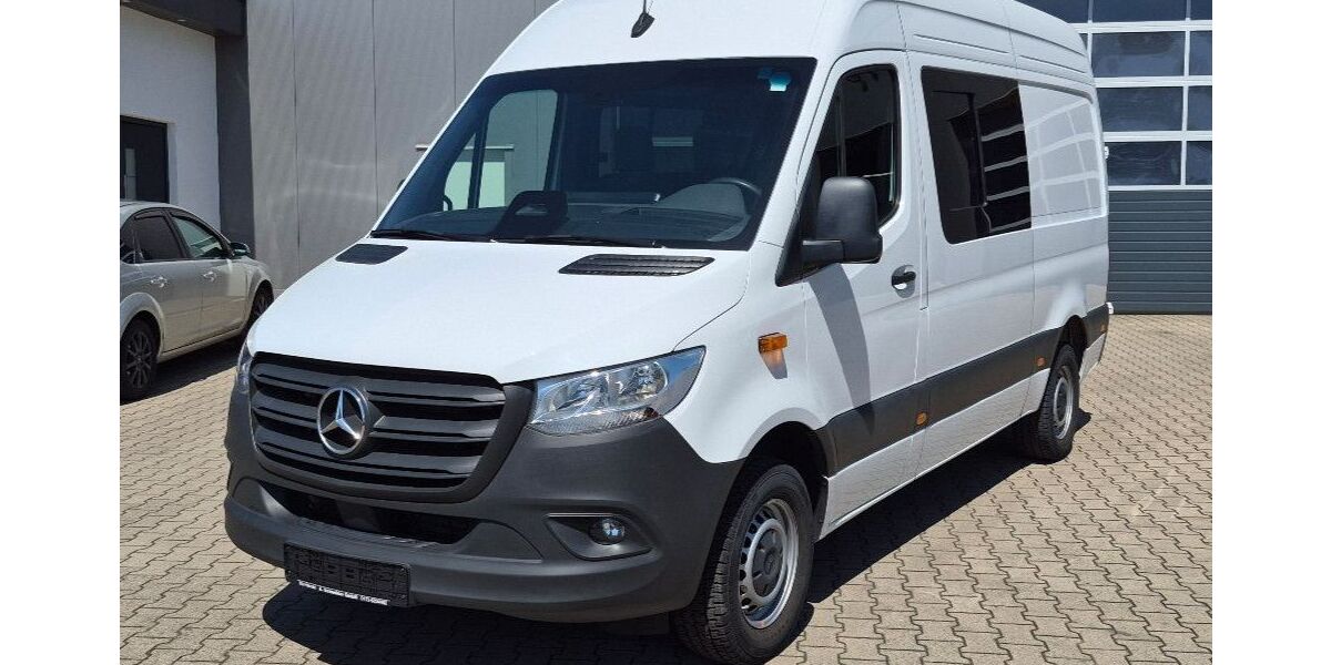 Mercedes-Benz Sprinter 49.665 km 47.481 &euro; Halle (Westf) 33790