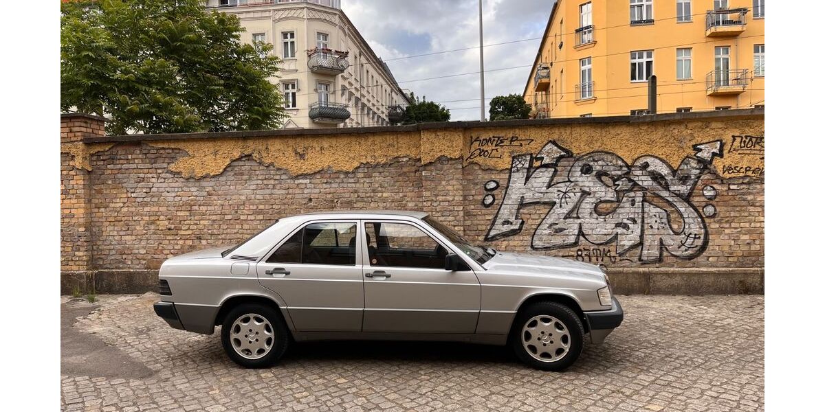 Mercedes-Benz 190 181.025 km 5.700 &euro; Berlin 10179