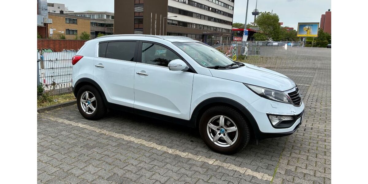 Kia Sportage 110.000 km 8.099 &euro; Köln 50737