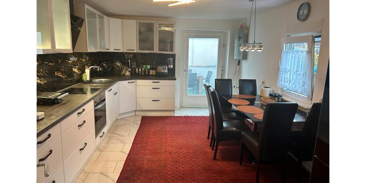 Einfamilienhaus Großwallstadt - 6 Zimmer, 180 m&sup2;, 2.200&euro; | Angebot:24240097