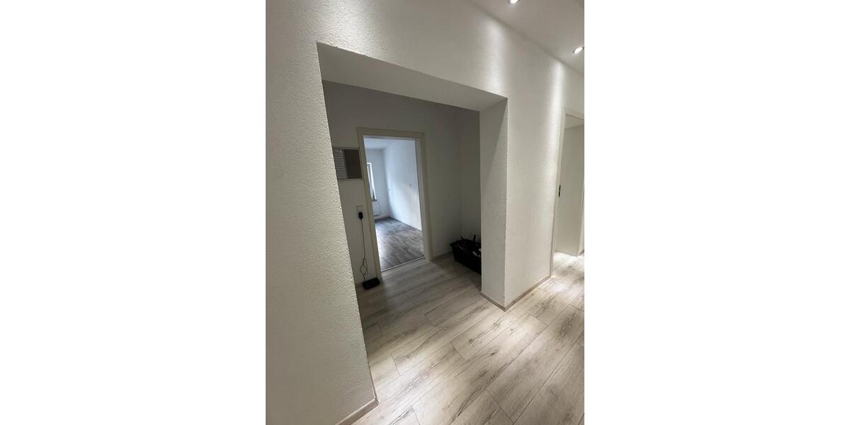 Etagenwohnung Rottenburg an der Laaber - 4 Zimmer, 93 m&sup2;, 1.250&euro; | Angebot:24842118