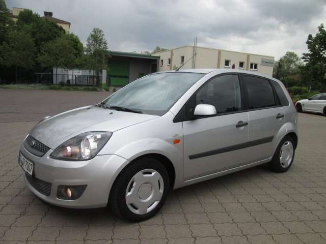 Ford Fiesta 139.000 km 999 &euro; Kuchen 73329