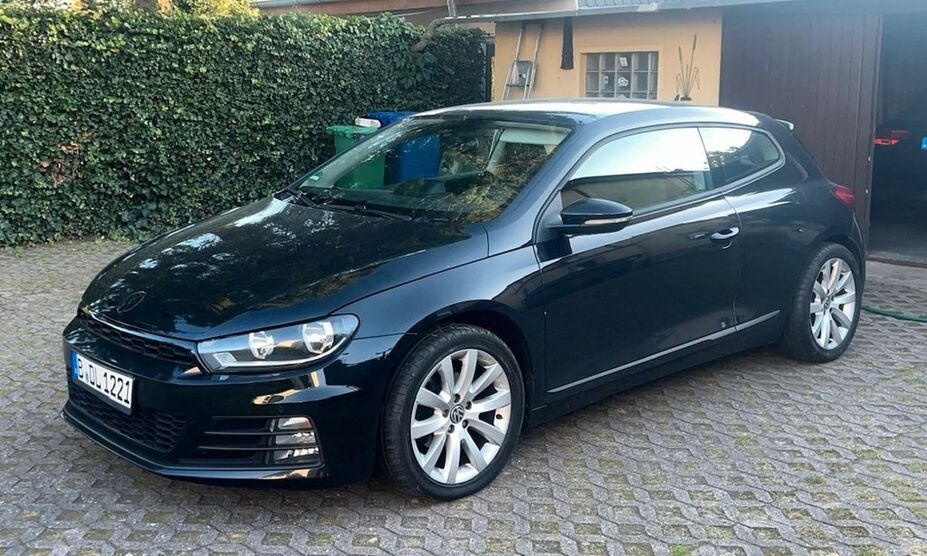 VW Scirocco 125.000 km 8.490 € Schulzendorf 15732