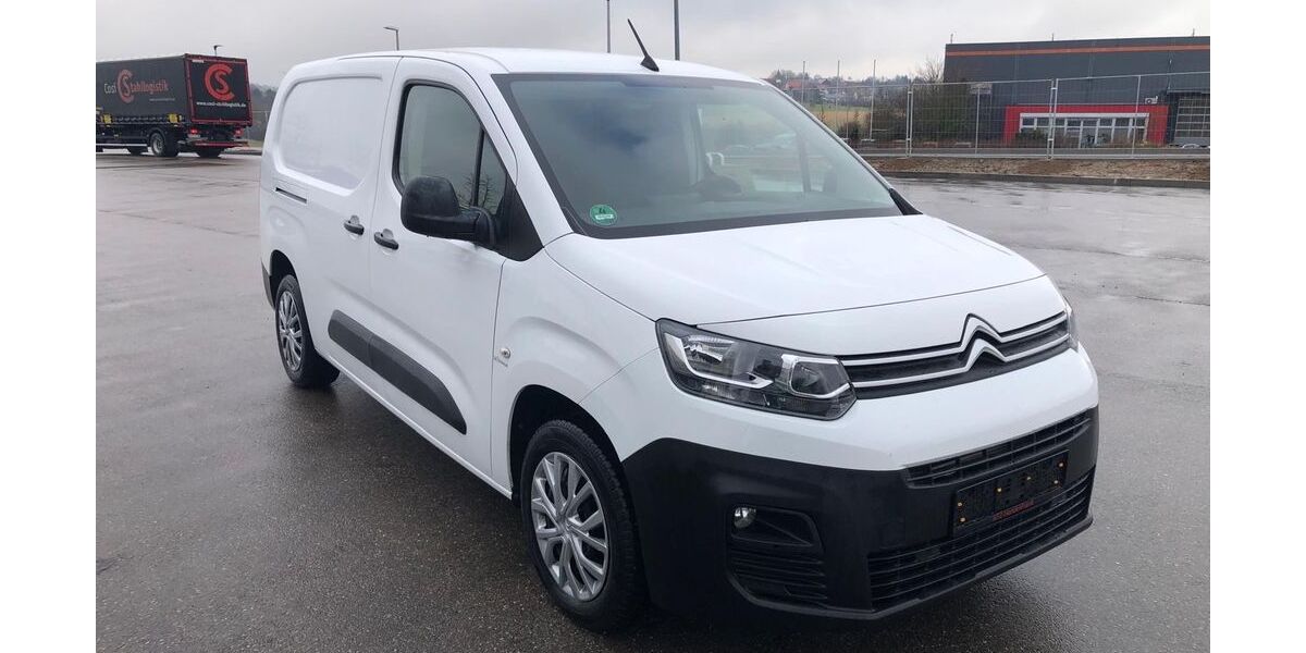 Citroen Berlingo 98.000 km 9.900 &euro; Wolpertshausen 74549