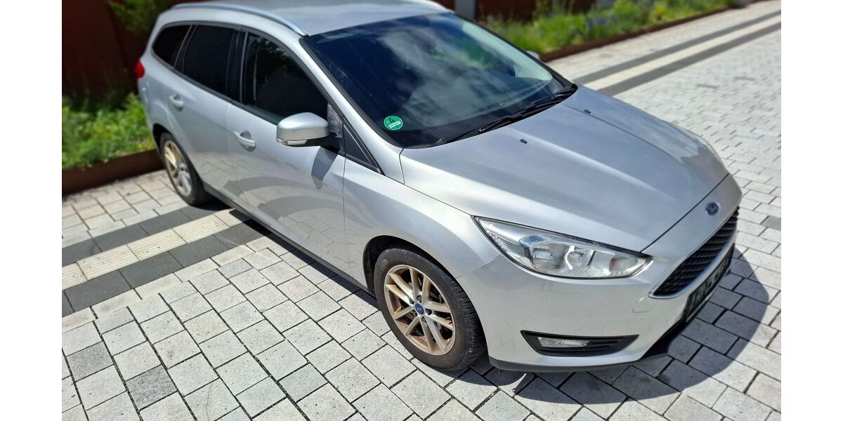 Ford Focus 170.000 km 1.799 &euro; zella-mehlis 98544