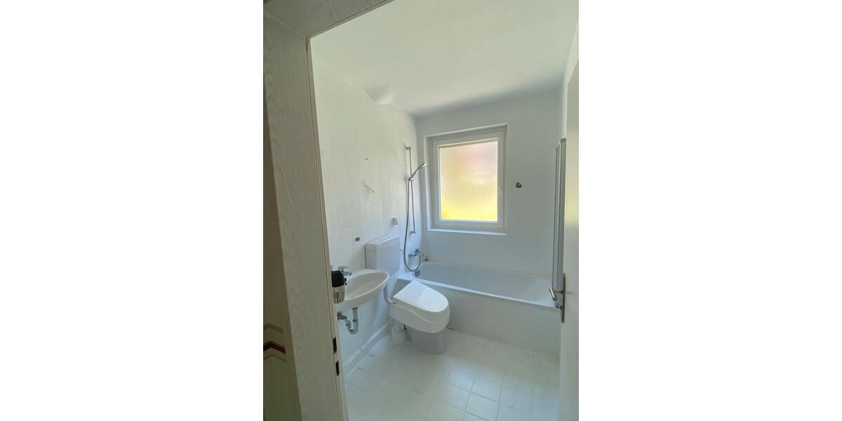Erdgeschoßwohnung Bayreuth Meyernberg - 3 Zimmer, 64 m&sup2;, 200.000&euro; | Angebot:27135200