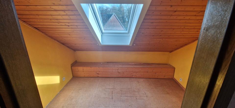Dachgeschoßwohnung Wrestedt - 4 Zimmer, 133 m&sup2;, 950&euro; | Angebot:26103314