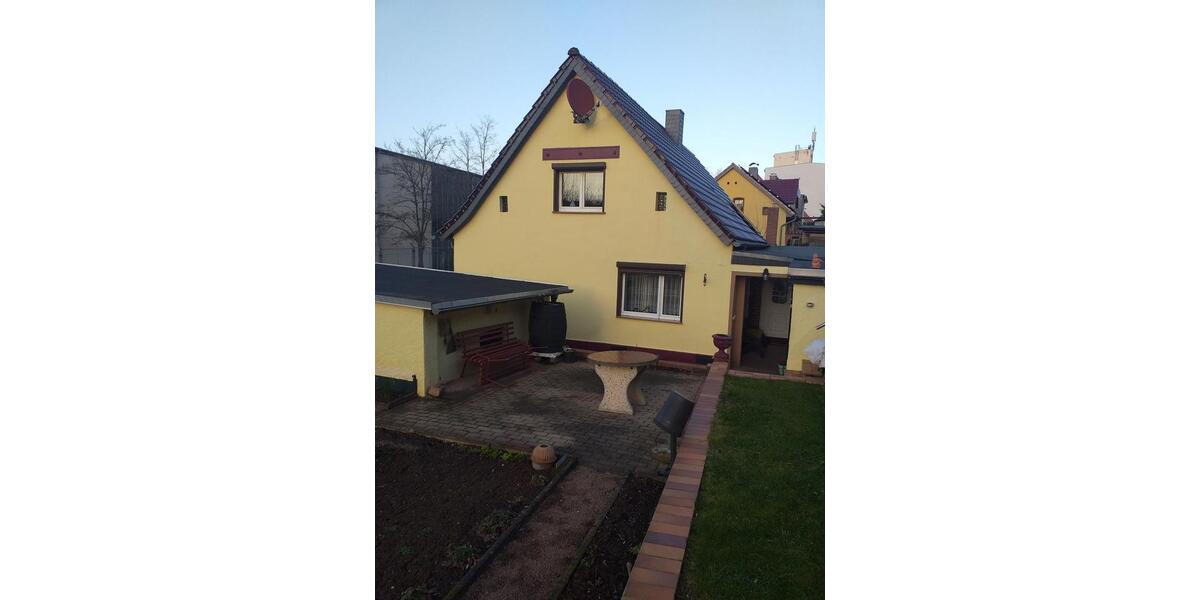 Einfamilienhaus Querfurt - 4 Zimmer, 98 m&sup2;, 117.000&euro; | Angebot:27131237