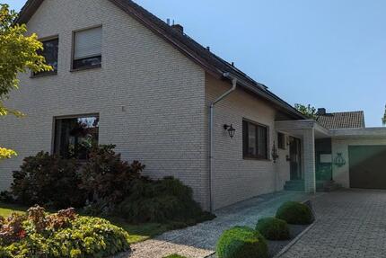Haus Espelkamp - 6 Zimmer, 200 m&sup2;, 420.000&euro; | Angebot:25641495