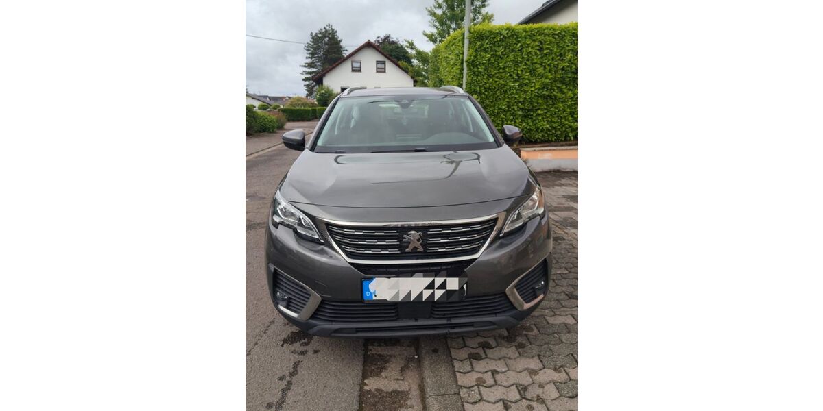 Peugeot 5008 73.500 km 14.900 &euro; Losheim Am See 66679