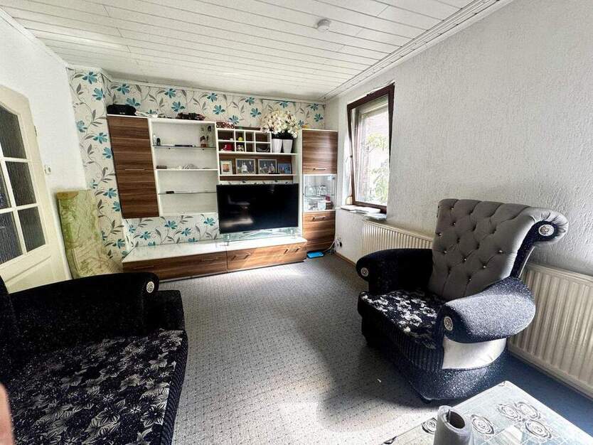 Charmantes Zweifamilienhaus mit großer Dachterrasse... 6 zimmer