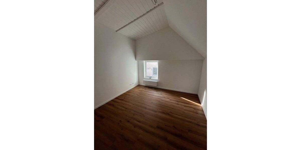 Etagenwohnung Regensburg / Reinhausen Reinhausen - 3 Zimmer, 85 m&sup2;, 1.600&euro; | Angebot:24040712