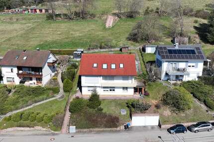 Haus Baiersbronn - 11 Zimmer, 236 m&sup2;, 459.000&euro; | Angebot:26111406
