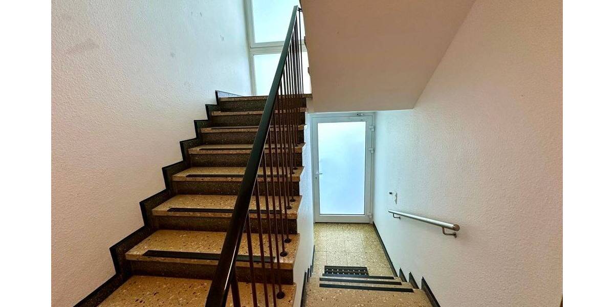 Schön aufgeteilte Eigentumswohnung in beliebter Lage von Ratingen-Hösel sucht neue Eigentümer! 3 zimmer