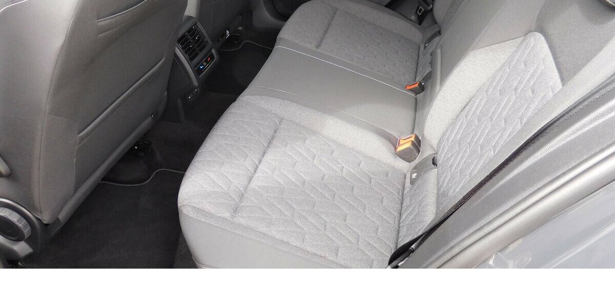 VW Golf III 1.0 Life TSI BMT Klima Navi Alu 29.600 km 17.390 &euro; Vordorf 38533