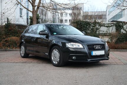 Audi A3 140.000 km 9.430 € München 81373