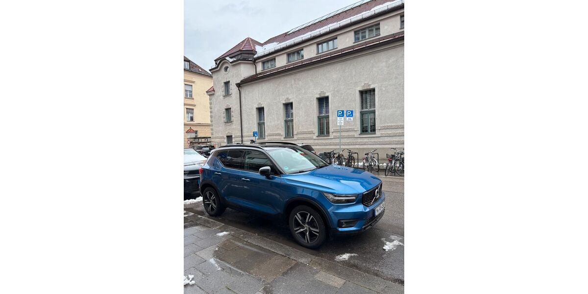 Volvo XC40 39.870 km 28.600 &euro; München 80336