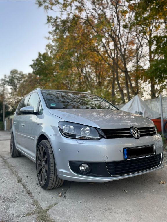 VW Touran 174.000 km 8.400 € Leipzig 04318