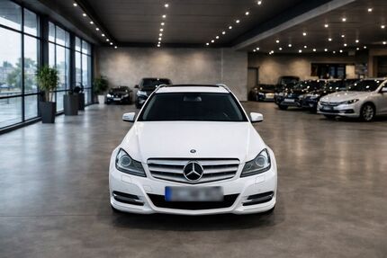 Mercedes-Benz C 220 283.000 km 8.199 &euro; Eddelak 25715