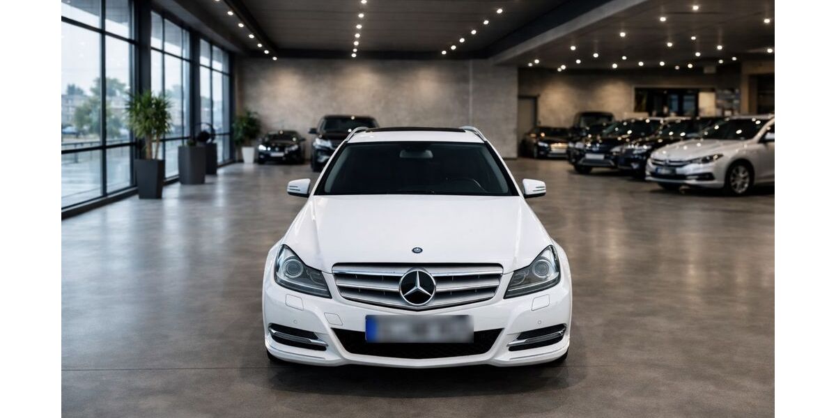 Mercedes-Benz C 220 283.000 km 8.199 &euro; Eddelak 25715